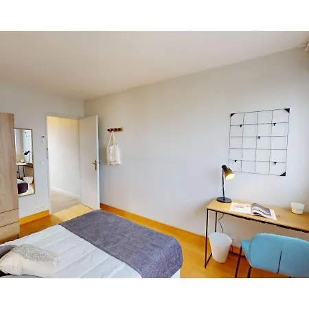 Apartman Joivy Delightful 5-bed Flat With Balcony Levallois-Perret